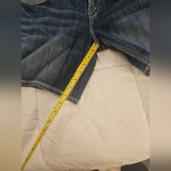 Silver Suki denim shorts - Picture 2 of 8